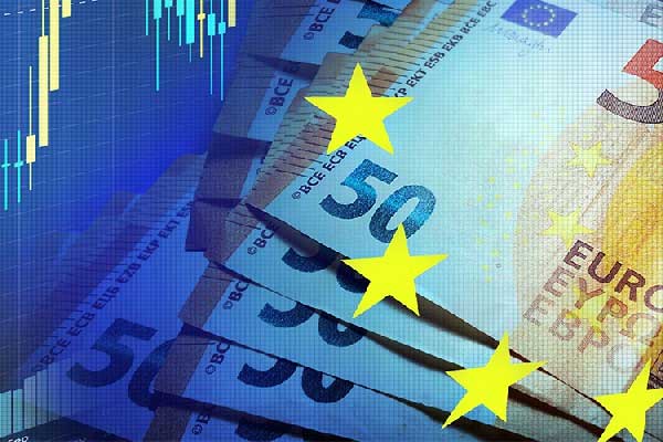 卷土重来？创业板指领涨！硬科技宽基——双创龙头ETF（588330）盘中上探1.9%！机构：科技或仍是市场主线！